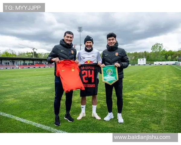 沙尔克04签约潜力新星加强青训打造未来力量 沙尔克04签约潜力新星加强青训打造未来力量